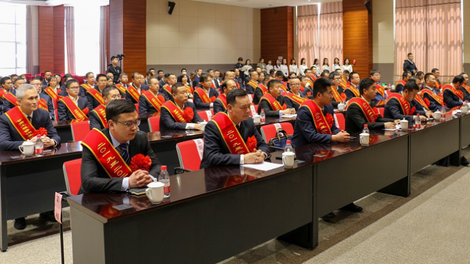 ����OG���˹ٷ������ٿ�2019��2020����Ͷ�ģ��<br/>��2020����Ƚ���λ�Ƚ������Ƚ������߱�����