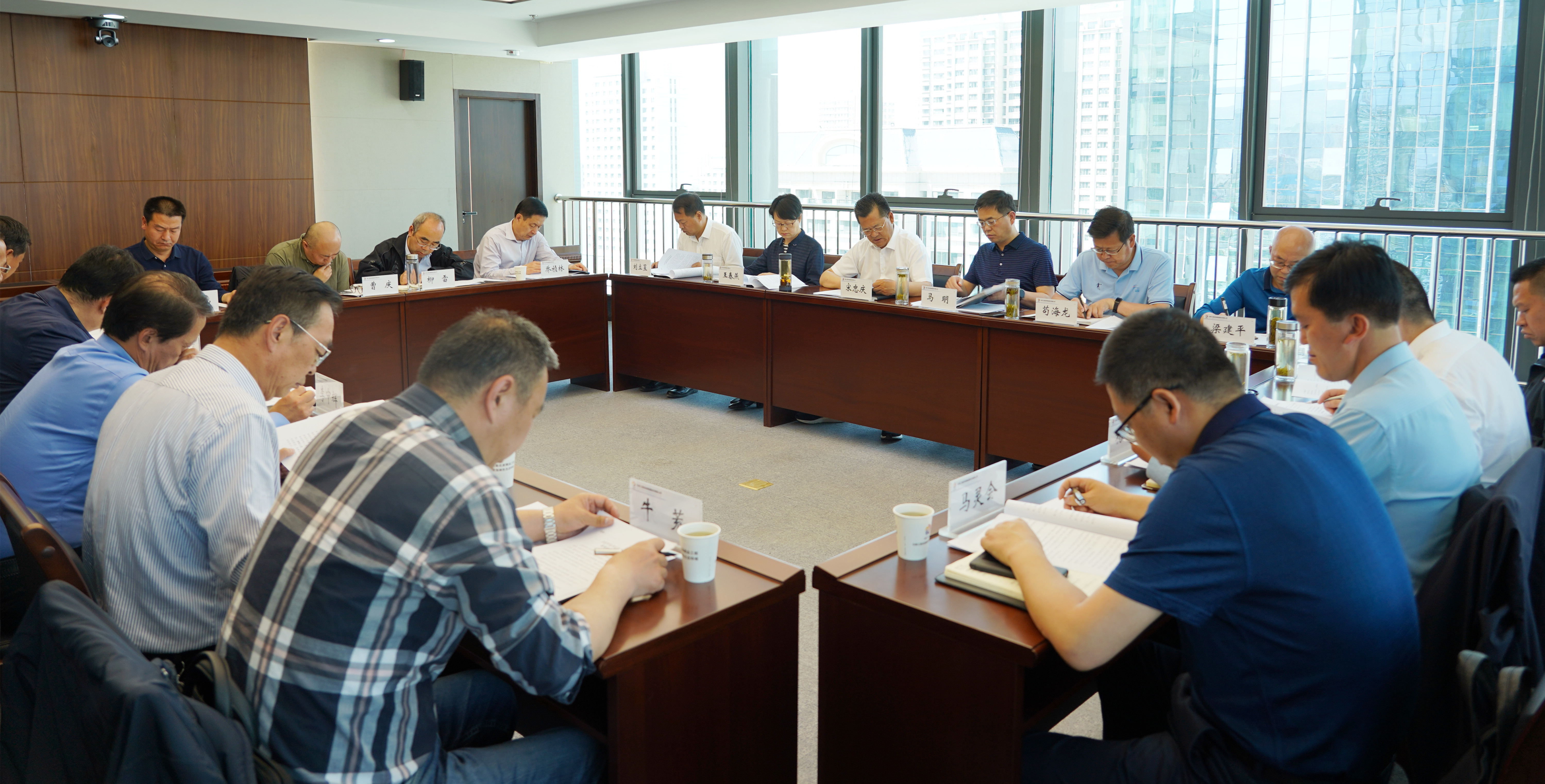 ����OG���˹ٷ����ŵ�ί�ٿ�ר��ۻ�    �о������徲��������