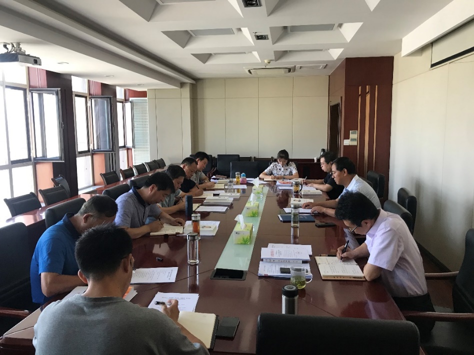 ���������˾��ί��չ<br/>����ͷ�ԡ��Ҷ̰���ץ���ġ���������<br/>ר�������˶�